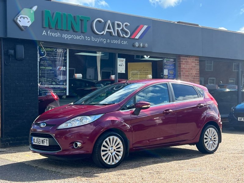 Ford Fiesta — dealer photograph