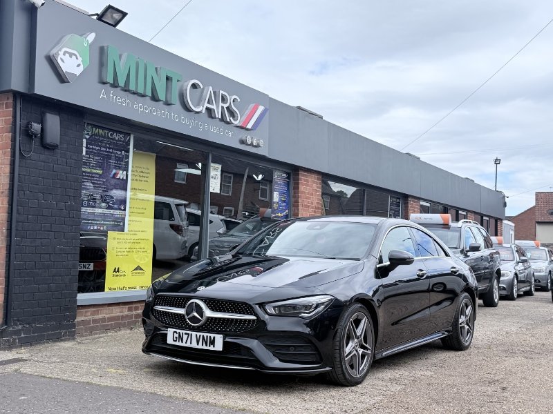 Mint Cars dealer stock photograph