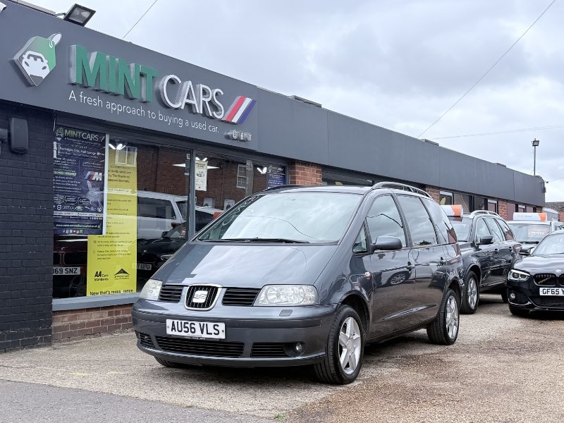 SEAT Alhambra — dealer photograph