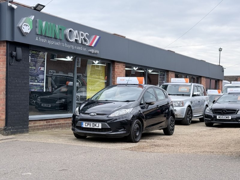 Ford Fiesta — dealer photograph
