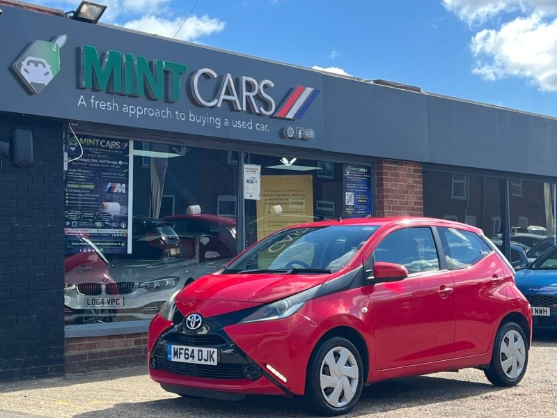Toyota Aygo — dealer photograph